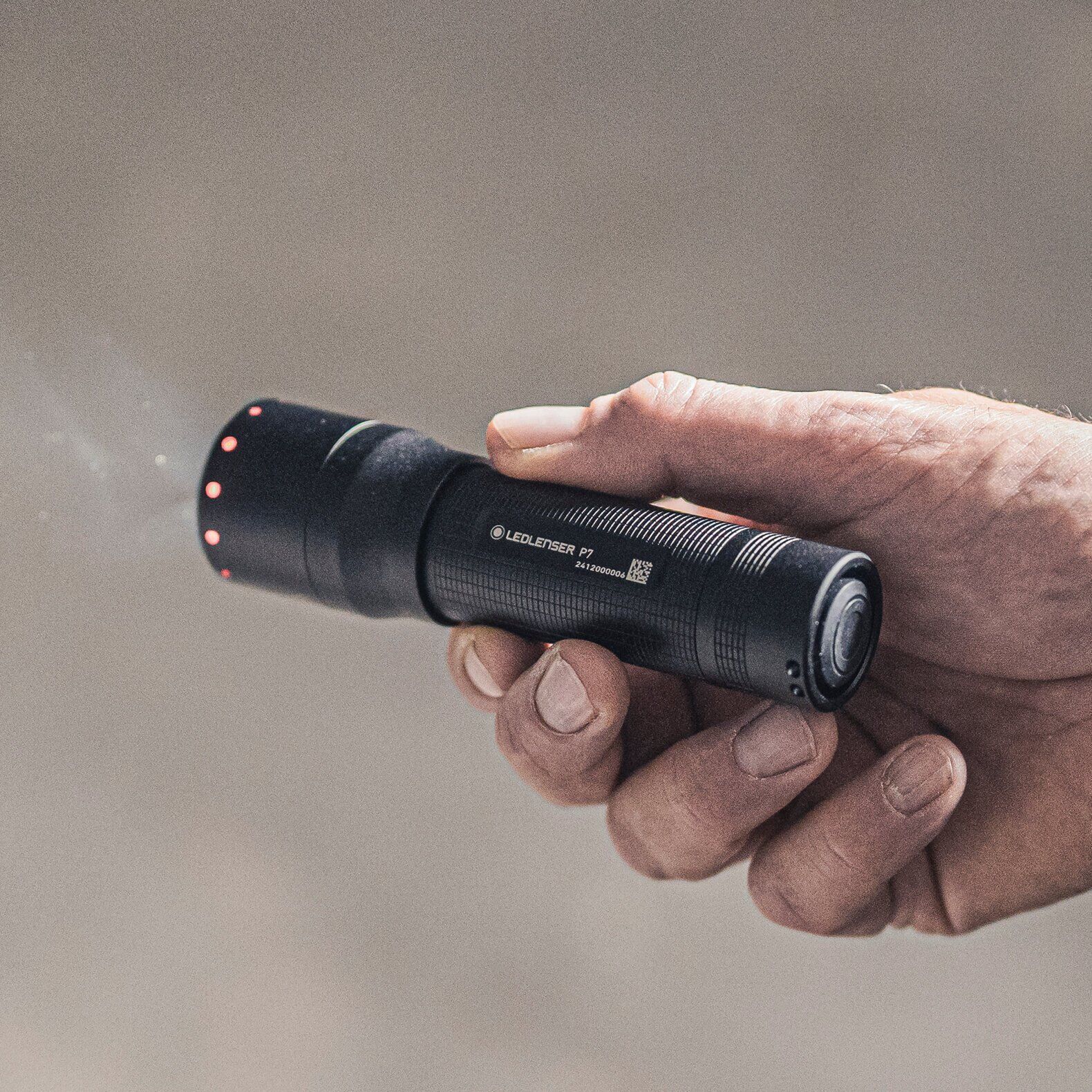Led Lenser P7 für nur 59,92 € von Feuerwehrdiscount GmbH & Co. KG