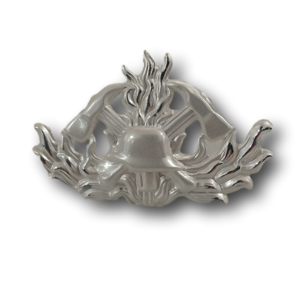 Emblem Flamme für Schirmmütze in silber